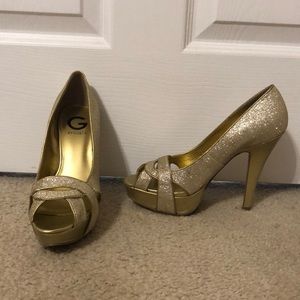 G by Guess Carolina Gold heels